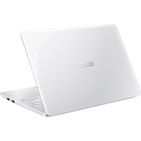 Ноутбук ASUS EeeBook X205TA-FD005BS