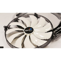 Кулер для корпуса AeroCool Silent Master 200mm White Led Fan