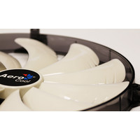 Кулер для корпуса AeroCool Silent Master 200mm White Led Fan
