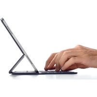 Планшет Apple iPad Pro 11" 256GB LTE MU172 (серебристый) Планшет Apple iPad Pro 11" 256GB LTE MU172 (серебристый)