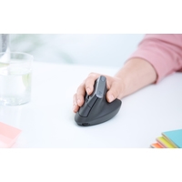 Вертикальная мышь Logitech MX Vertical