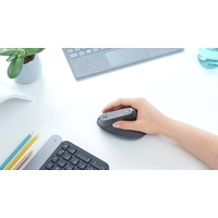 Вертикальная мышь Logitech MX Vertical