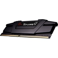 Оперативная память G.Skill Ripjaws V 32GB DDR4 PC4-21300 F4-2666C18S-32GVK