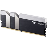 Оперативная память Thermaltake ToughRam 2x8GB DDR4 PC4-32000 R017D408GX2-4000C19A