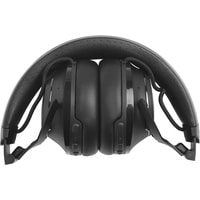Наушники JBL Club 700BT