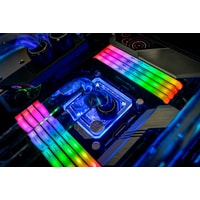 Оперативная память Crucial Ballistix MAX RGB 2x8GB DDR4 PC4-35200 BLM2K8G44C19U4BL