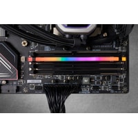 Оперативная память Corsair Vengeance PRO RGB 16GB DDR4 PC4-28800 CMW16GX4M1Z3600C18