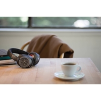 Наушники Plantronics Voyager 8200 UC (черный)