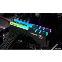 Оперативная память G.Skill Trident Z RGB 2x32ГБ DDR4 4400 МГц F4-4400C19D-64GTZR