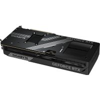 Видеокарта Gigabyte GeForce RTX 5080 Windforce SFF 16G GV-N5080WF3-16GD