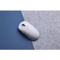 Игровая мышь MCHOSE A5 V2 Ultra Lightweight Wireless (белый) Игровая мышь MCHOSE A5 V2 Ultra Lightweight Wireless (белый)
